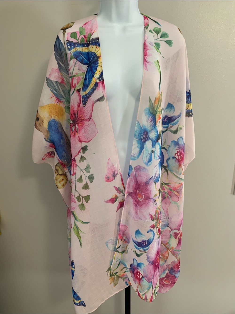 NWOT Aratta Silent Journey Floral and Butterfly  Kimono - Picture 15 of 16